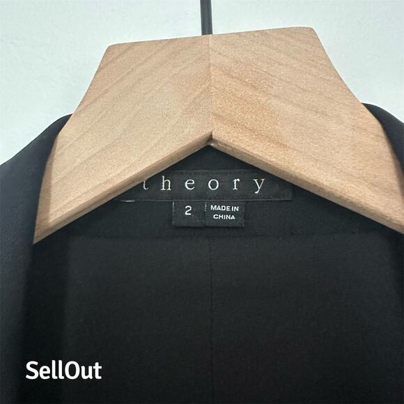 Theory Women's Cropped Blazer Black Size 2 Tailored Notch Lapel - Picture 2 of 5